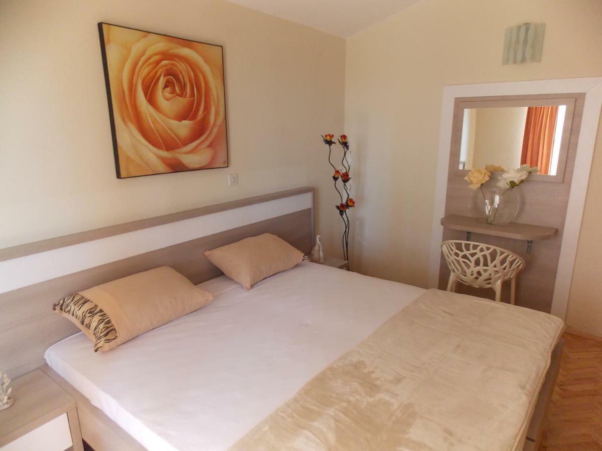 Apartmani Emilio Novalja Quarto foto